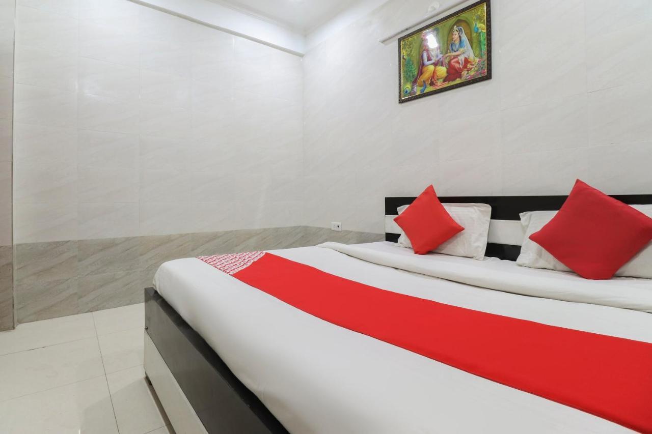 Oyo 69378 Trilok Dham Vrindavan Ngoại thất bức ảnh